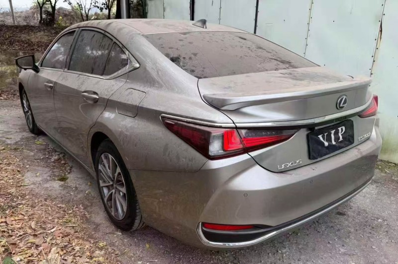 深圳23年雷克萨斯ES8