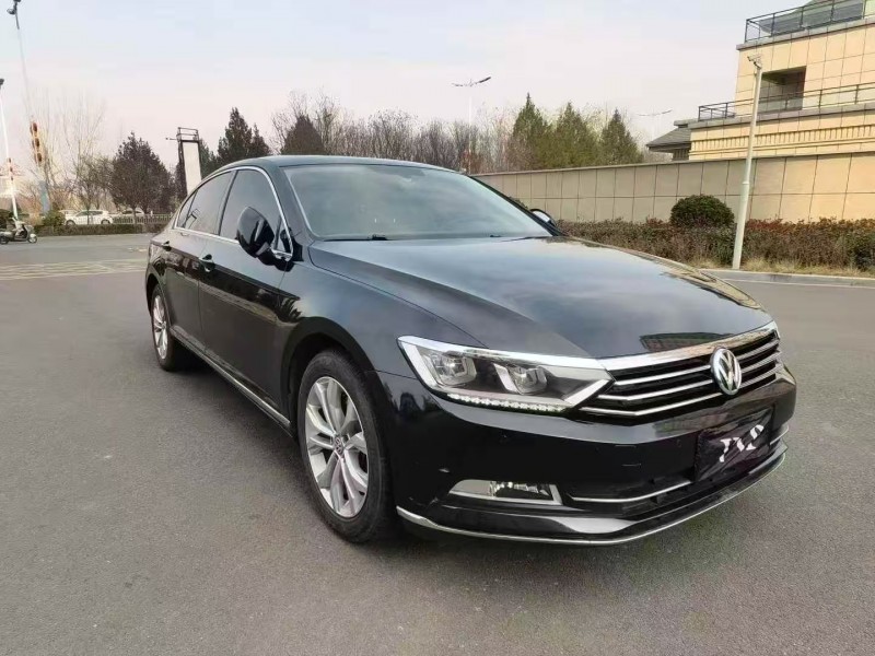 承德17年大众迈腾2