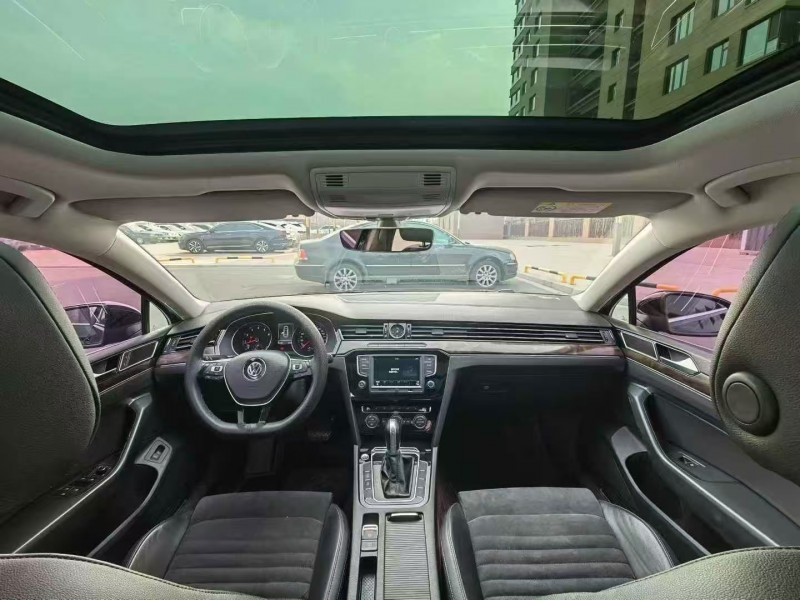 承德17年大众迈腾4