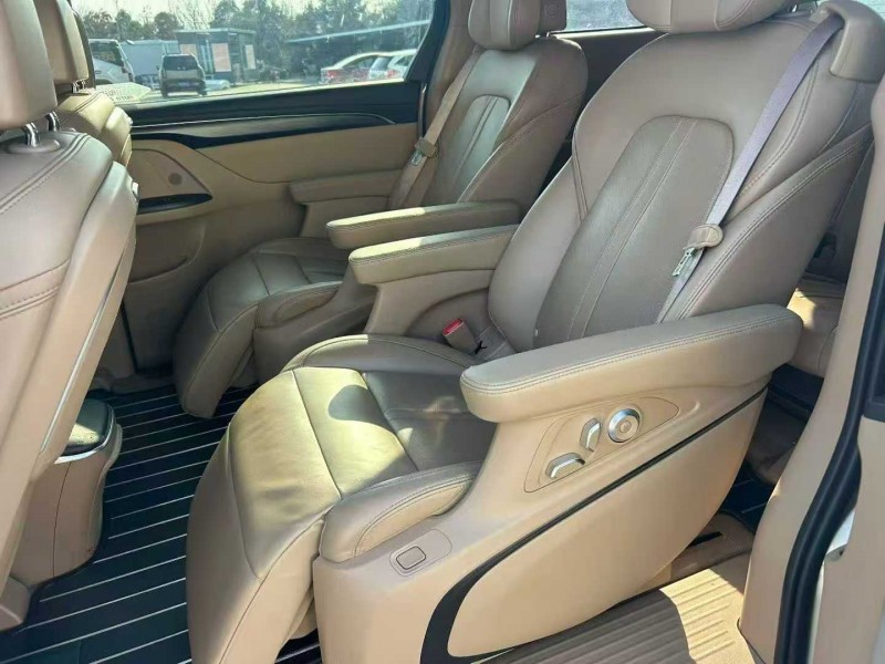 宿迁21年别克GL86