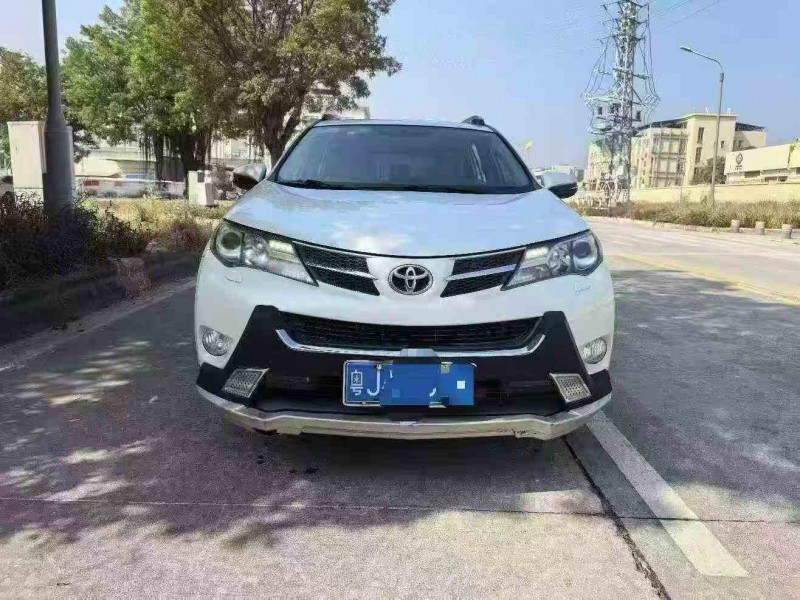 珠海16年丰田RAV4荣放1