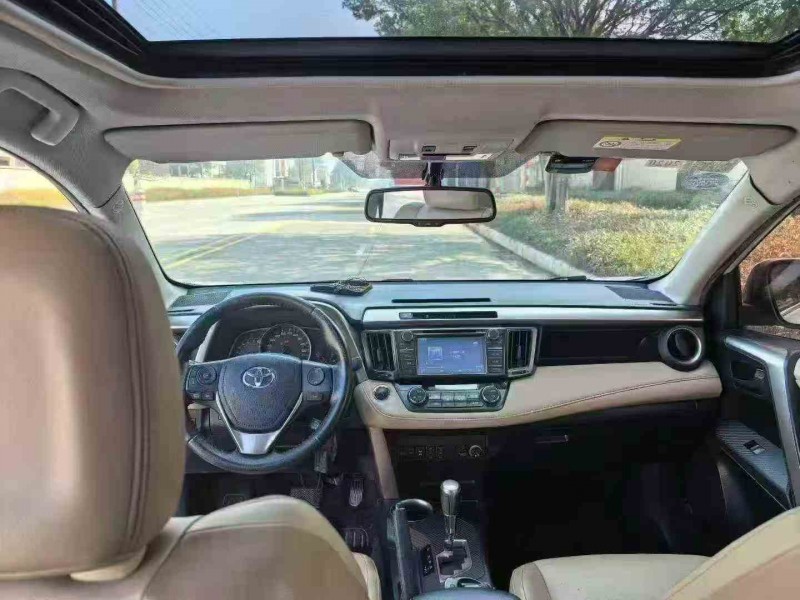 珠海16年丰田RAV4荣放4