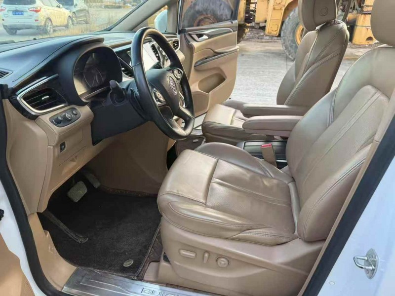 徐州18年别克GL84