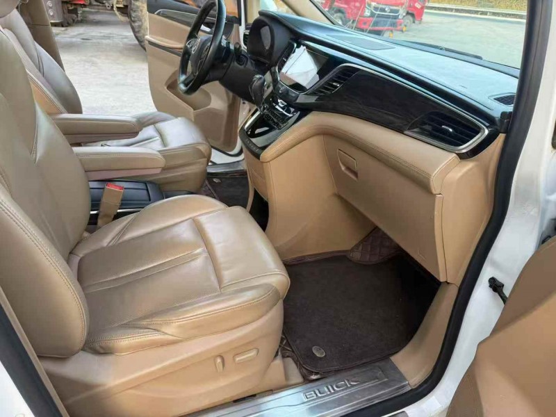 徐州18年别克GL86