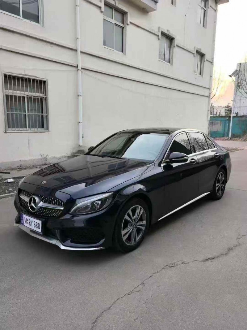 济宁18年奔驰C3