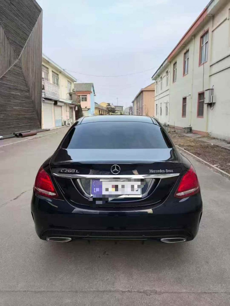 济宁18年奔驰C9
