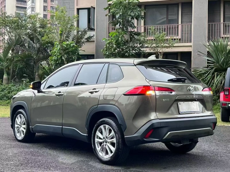 广州23年丰田锐放5