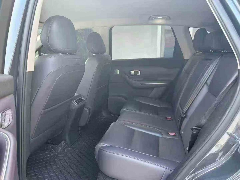 深圳24年零跑汽车C166