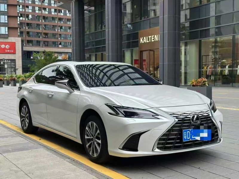 深圳25年雷克萨斯ES2