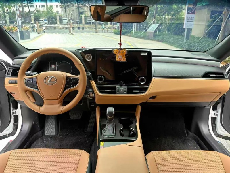 深圳25年雷克萨斯ES5