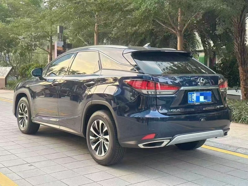 深圳22年雷克萨斯RX8