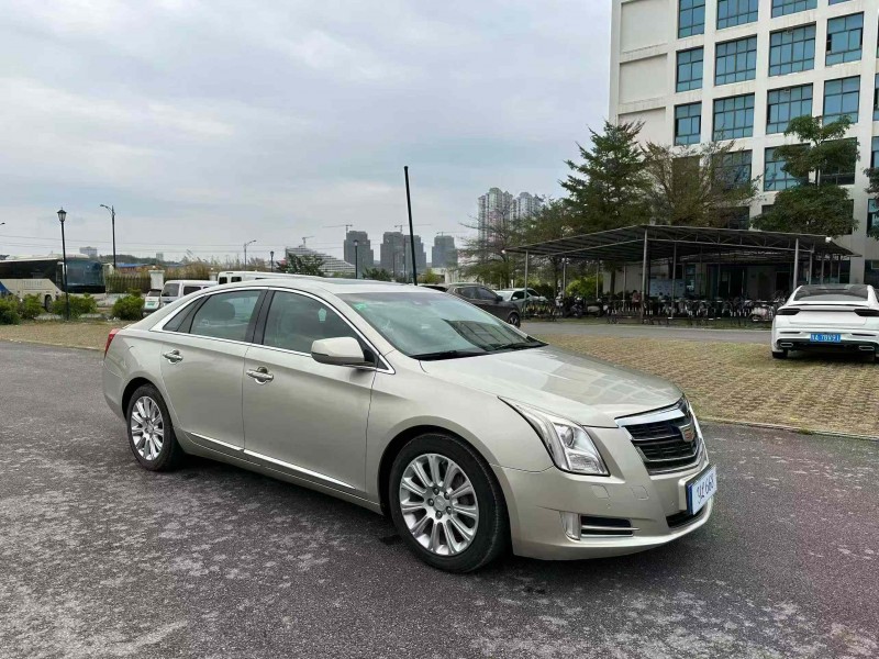 南宁17年凯迪拉克XTS3