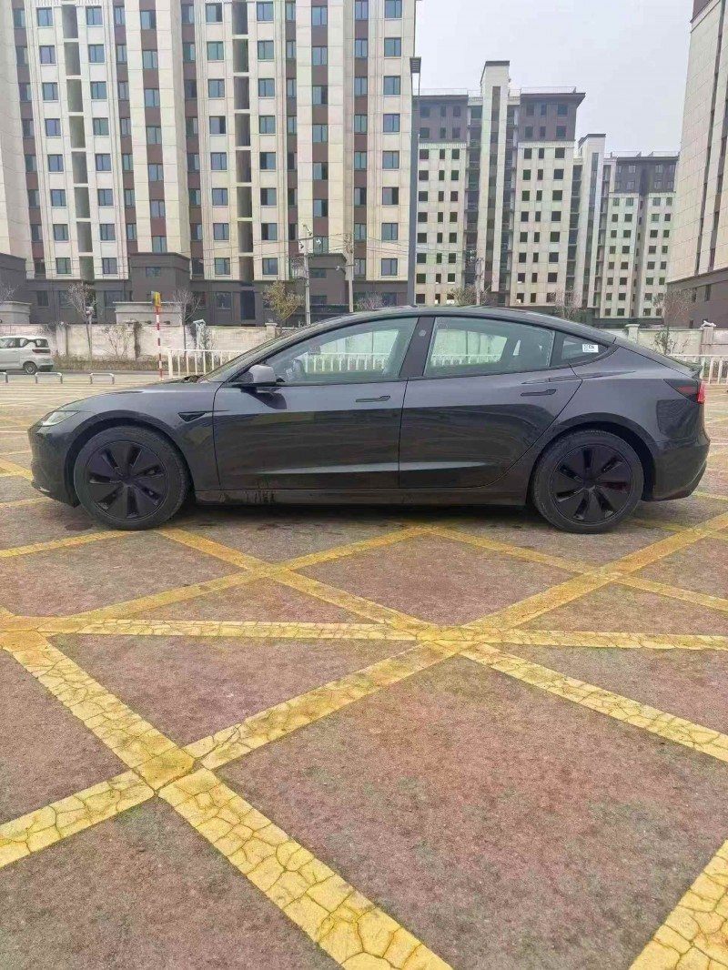 承德25年特斯拉MODEL 33