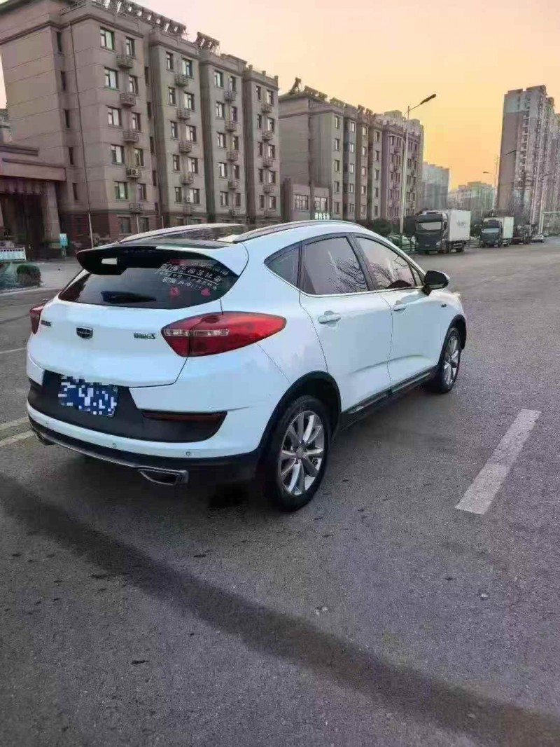 东营19年吉利帝豪7