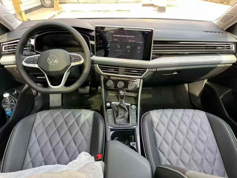 张家口25年大众速腾6