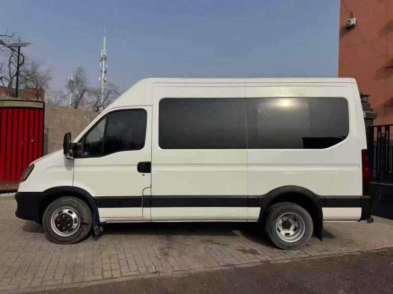 邯郸20年依维柯欧胜8