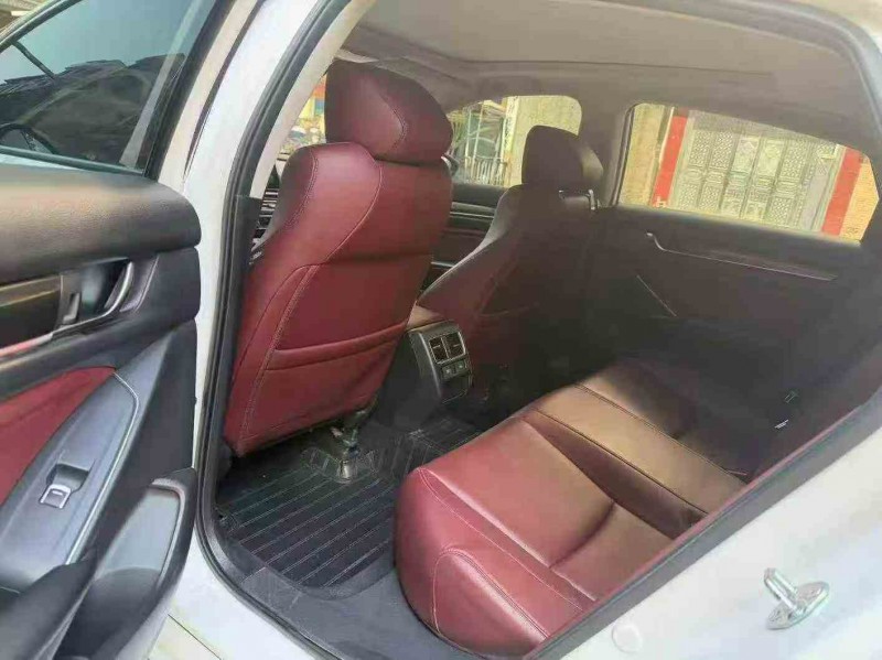 防城港22年本田雅阁5