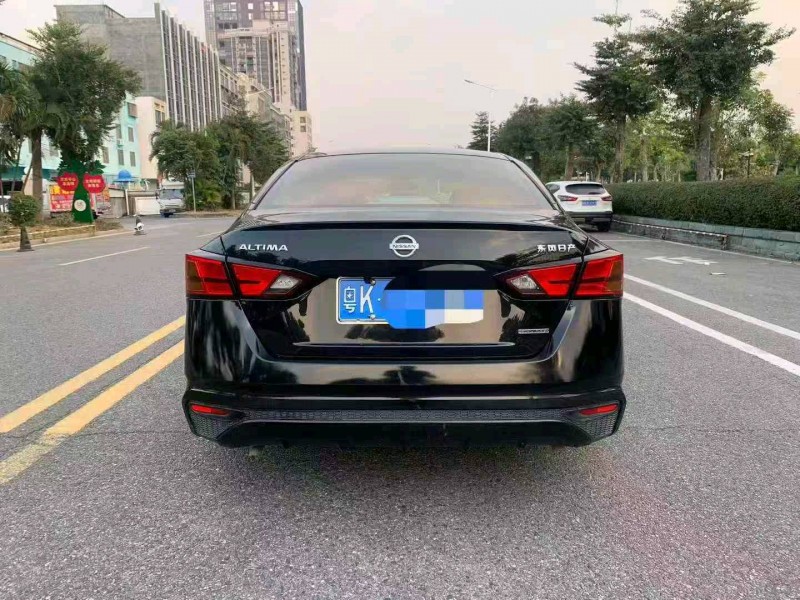 茂名22年日产天籁8