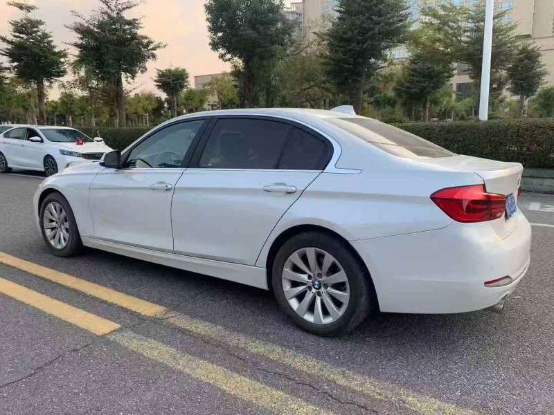 茂名17年宝马3系6