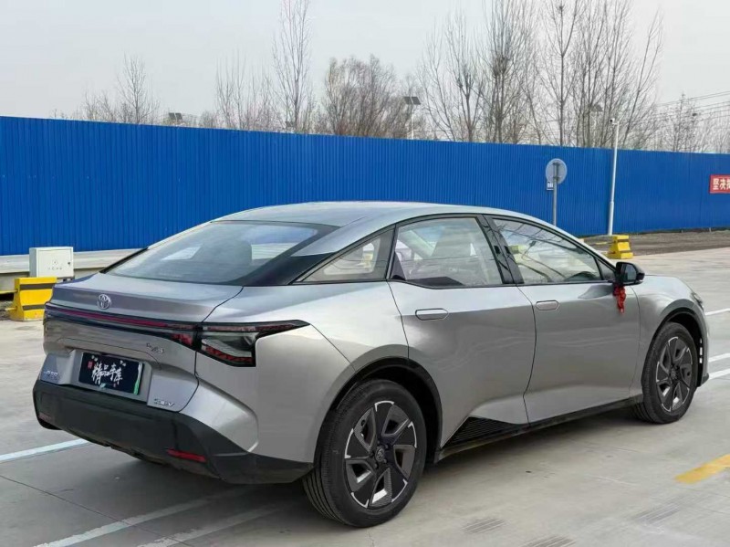 青岛25年丰田BZ3Pro8