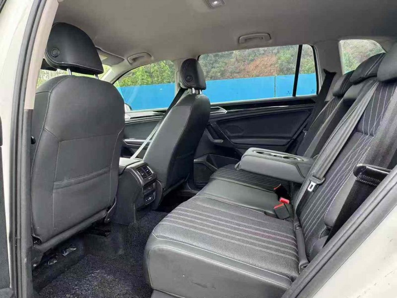 青岛22年大众途观5