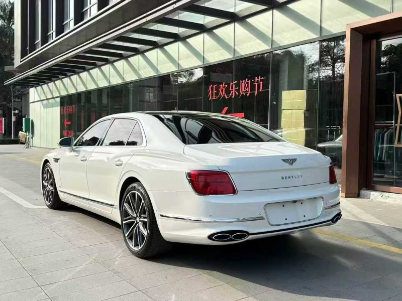 深圳22年宾利飞驰7