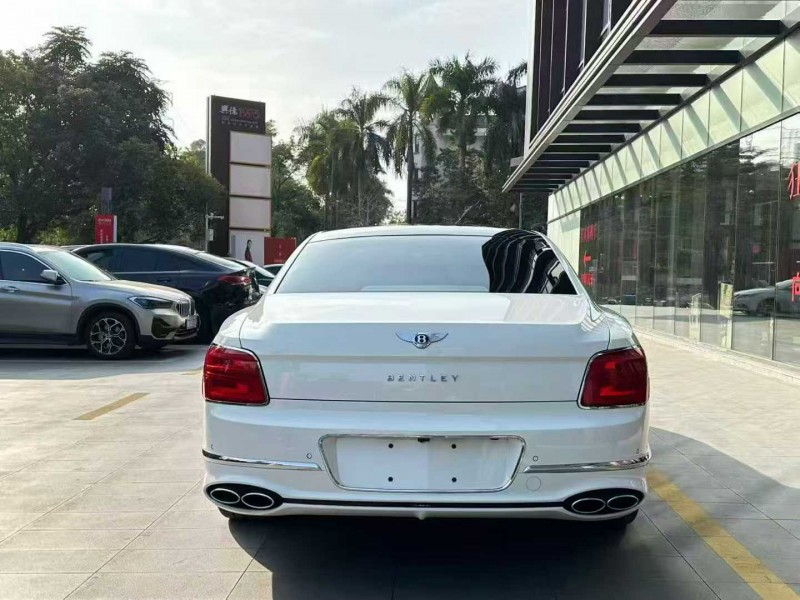 深圳22年宾利飞驰9