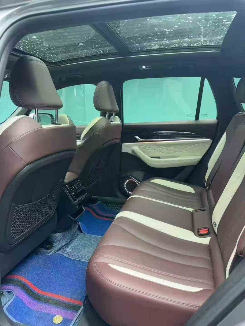 德阳24年吉利星越5