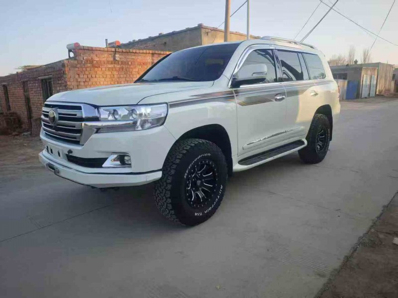 天水14年丰田兰德酷路泽3