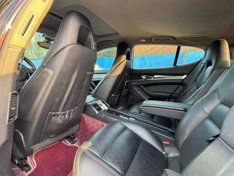 青岛13年保时捷帕拉梅拉5