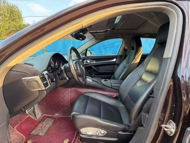 青岛13年保时捷帕拉梅拉6