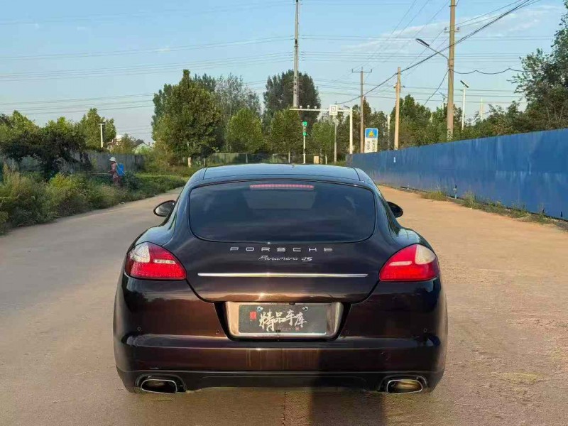 青岛13年保时捷帕拉梅拉9