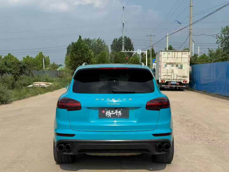 青岛18年保时捷卡宴9
