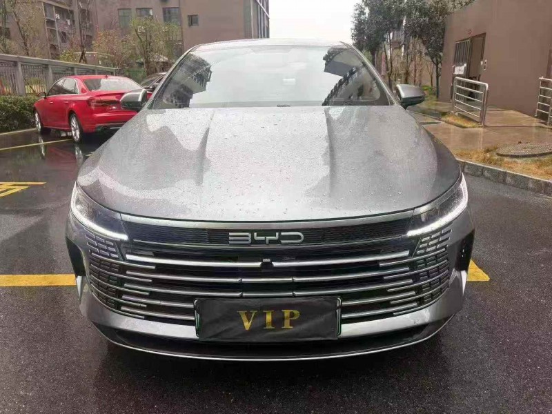 赣州25年比亚迪驱逐舰1