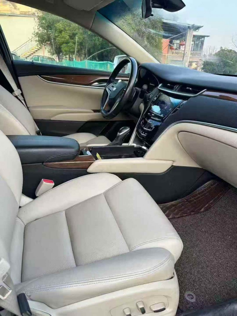 新余18年凯迪拉克XTS5