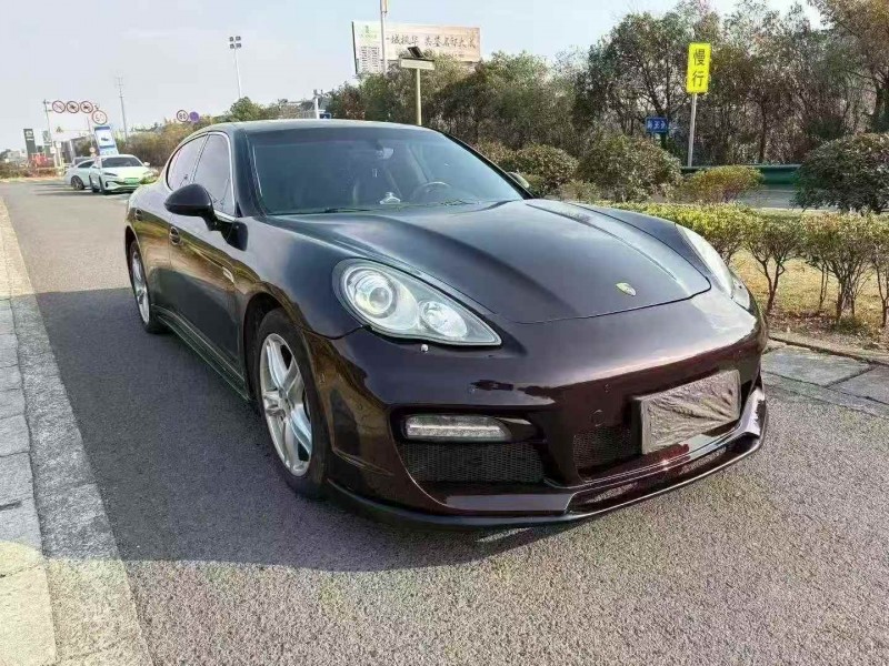 绍兴13年保时捷帕拉梅拉2