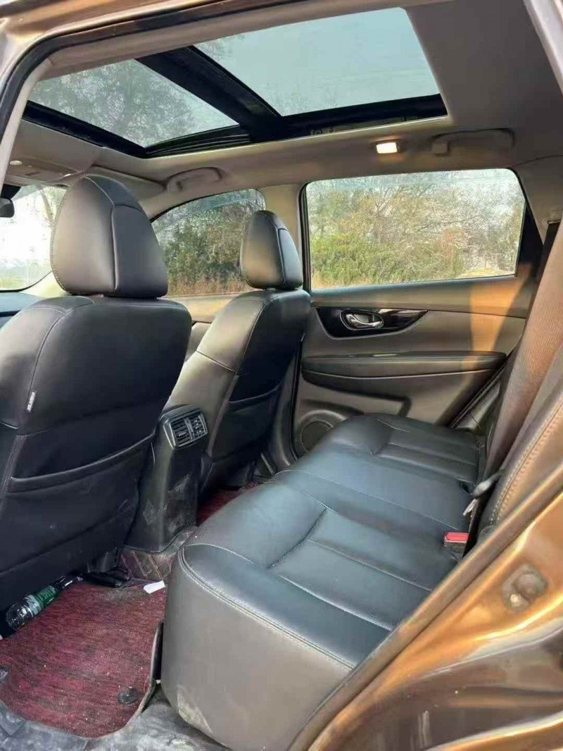 珠海20年日产奇骏5