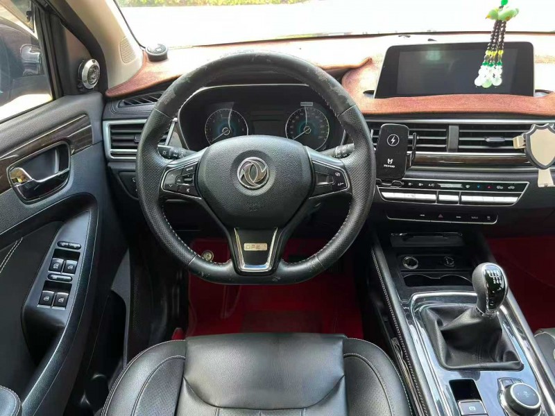 佛山19年东风风光7