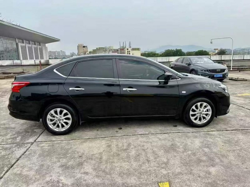 广州25年日产轩逸7