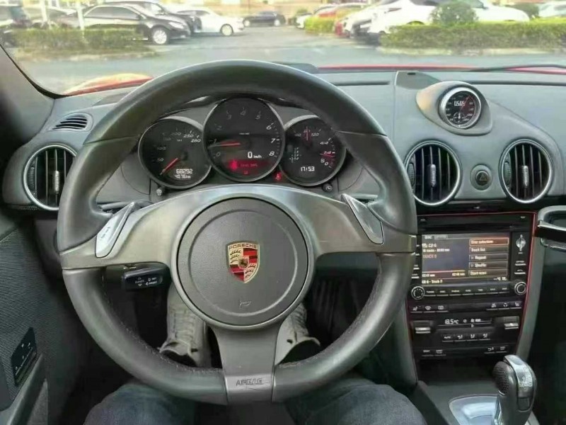 佛山11年保时捷卡曼9
