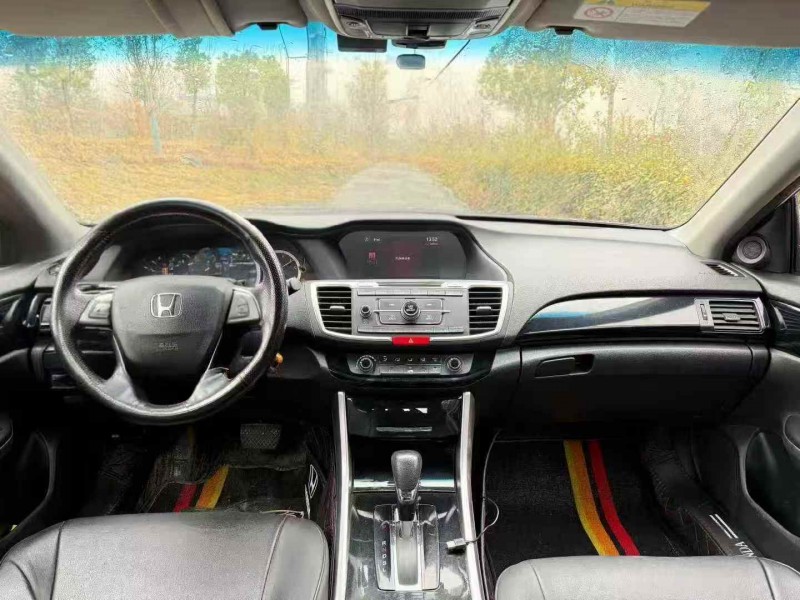 十堰16年本田雅阁6