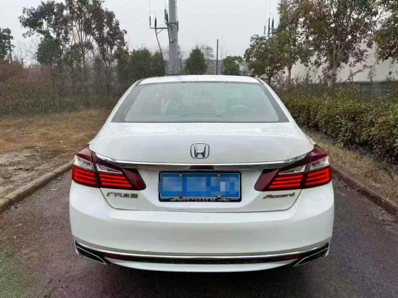 十堰16年本田雅阁9