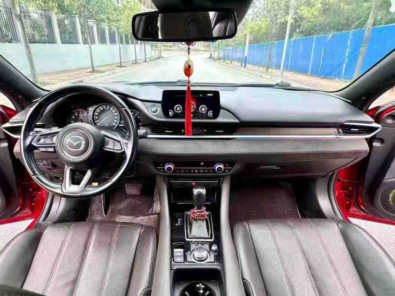 南宁20年马自达阿特兹5