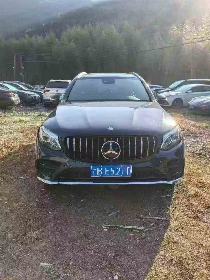 青岛17年奔驰GLC1