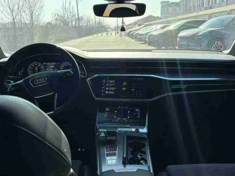 天津22年奥迪A6L5