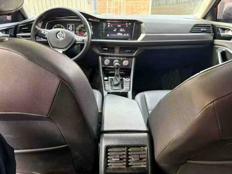 天津20年大众速腾9