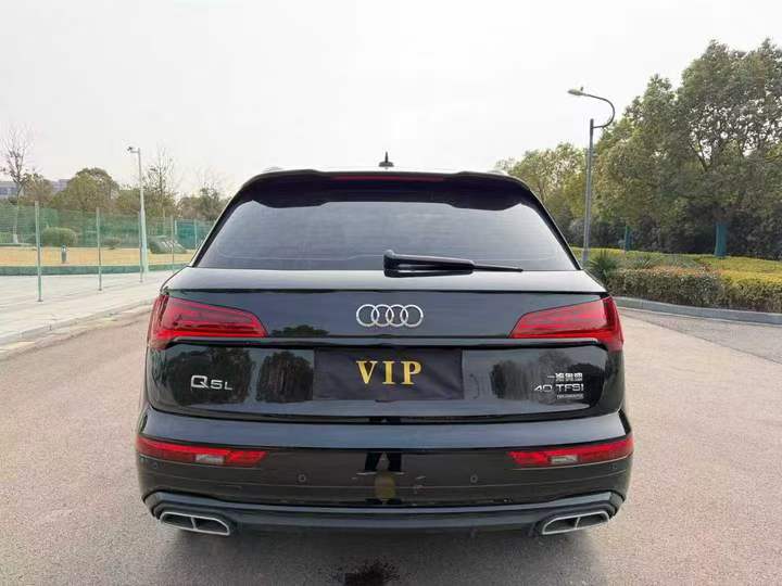 连云港21年奥迪Q58