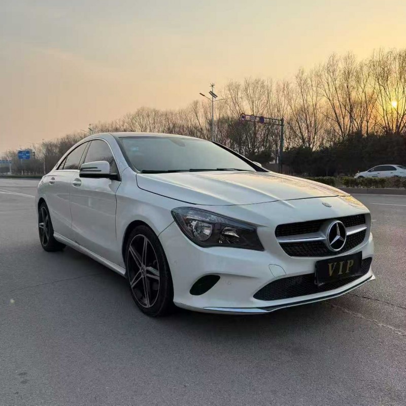 东营17年奔驰CLA3