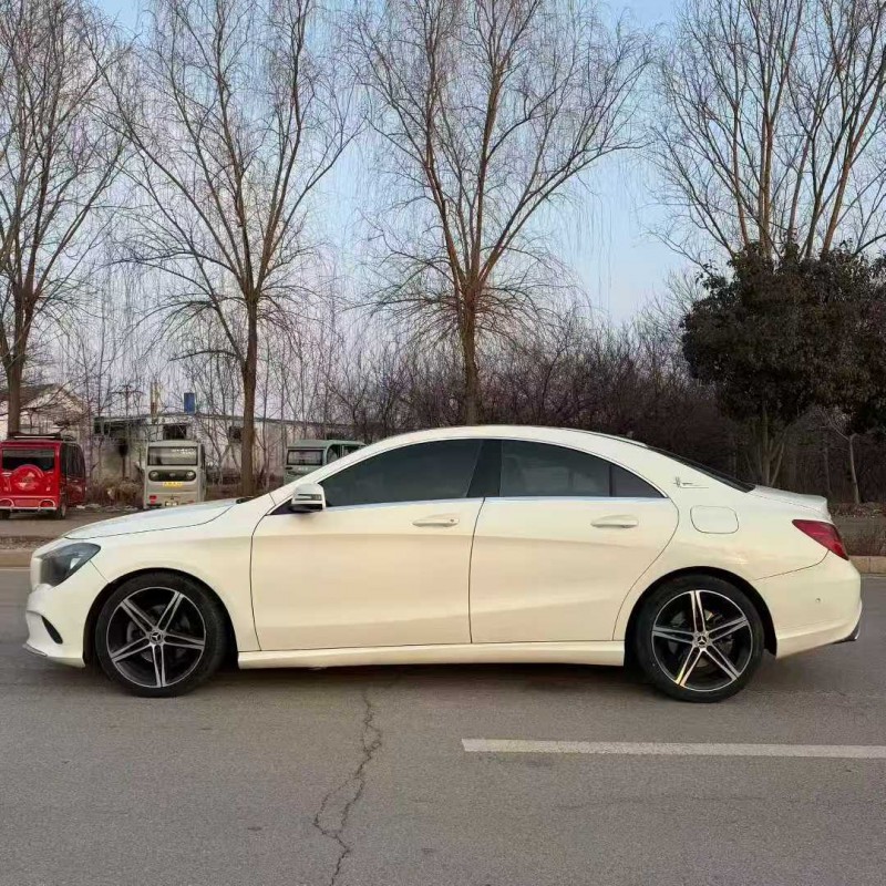 东营17年奔驰CLA7