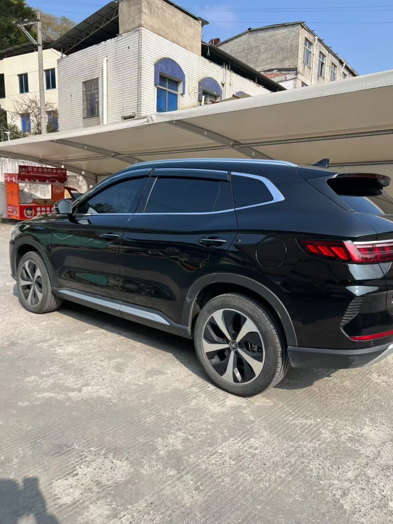 青岛22年比亚迪宋8